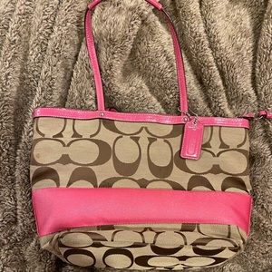 Authentic coach medium shoulder bag